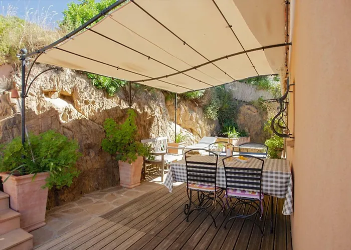 Coustelline Lägenhet *